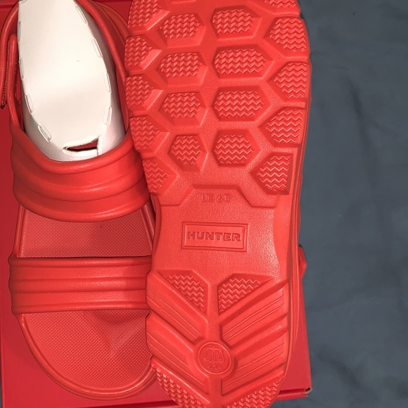 Brand New Slingback Sandal
HUNTER Runs Big (NWT) - Picture 5 of 10